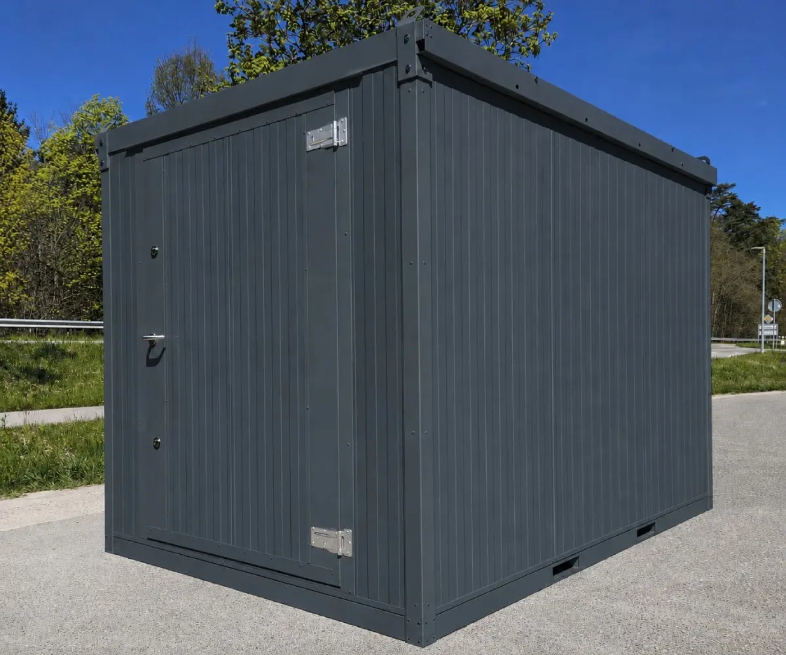 Container und Gerätehaus